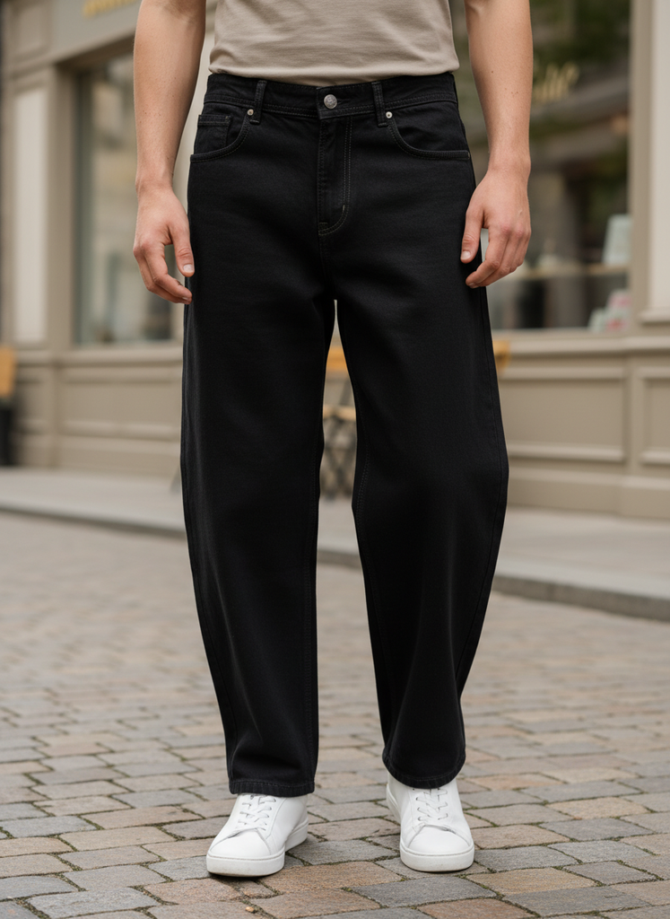 Classic Matte Black Baggy Jeans (28)